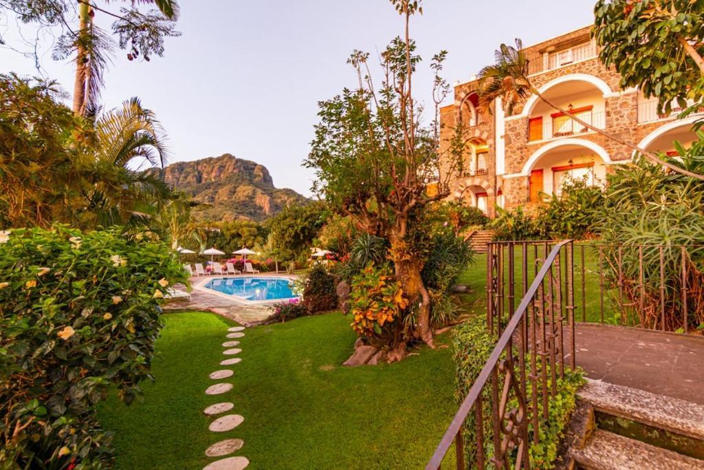 Posada Del Tepozteco - Hotel & Gallery Tepoztlán Buitenkant foto